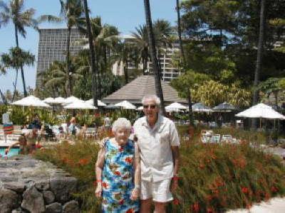 Ralph & Ruth at hotel poolside