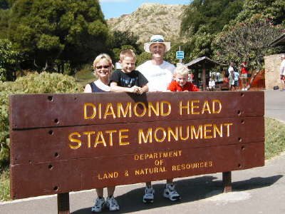 Rick/Karen fam at Diamond Head